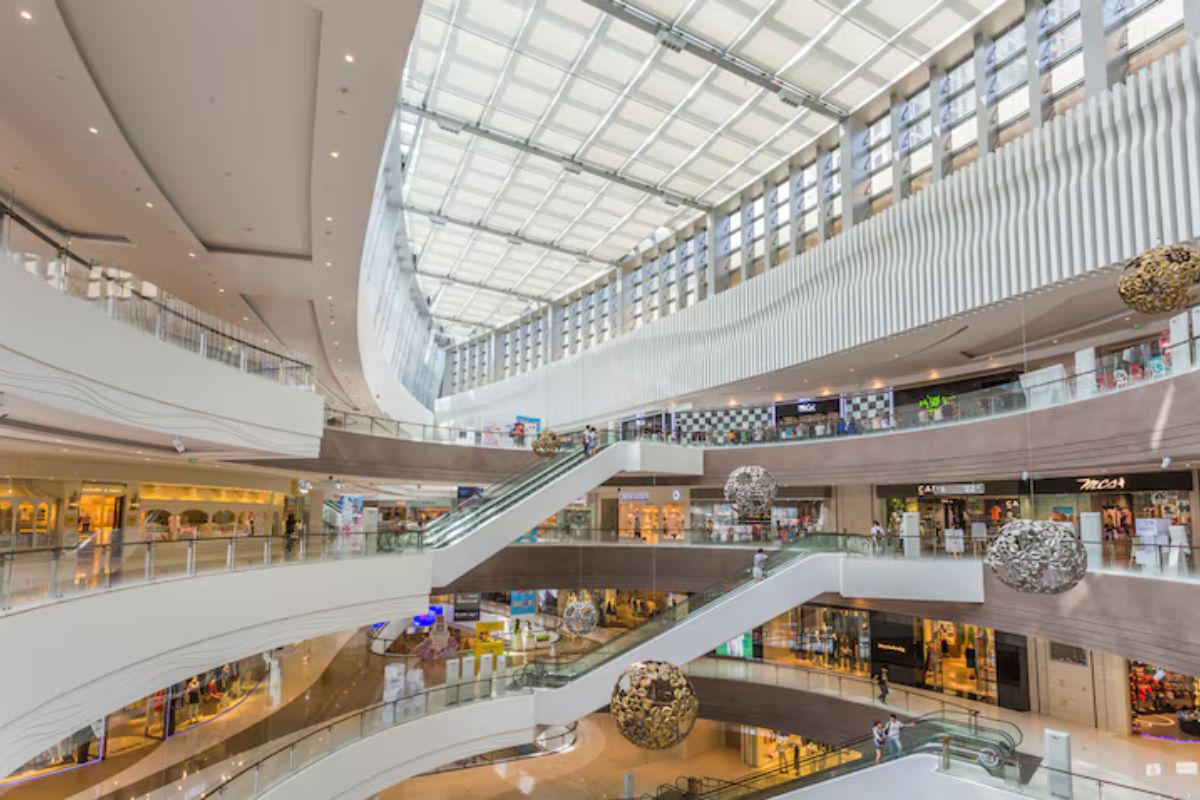 Retail & Shopping Mall